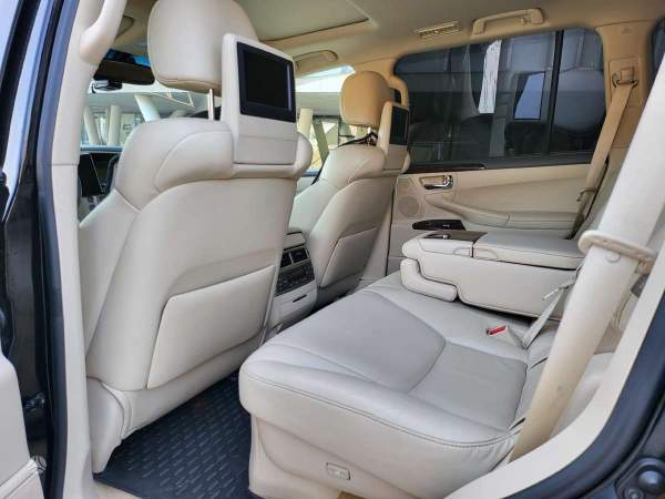 Lexus LX 570
