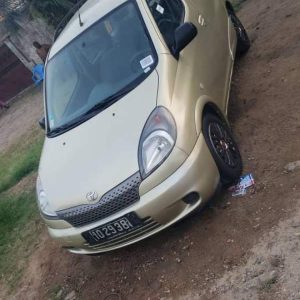 Toyota Yaris Verso 2000 Model